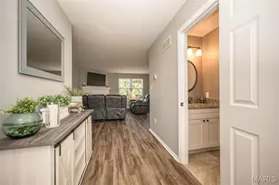 11932 Autumn Lakes Dr, Maryland Heights, MO 63043 - Photo 10
