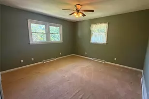 37 Holiday Dr, Hannibal, MO 63401 - Photo 16