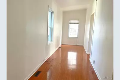3342 Iowa Avenue, Saint Louis, MO 63118 - Photo 6