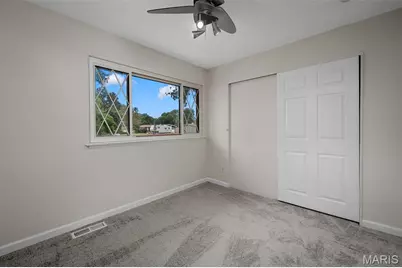 950 Kostka Lane, Florissant, MO 63031 - Photo 20