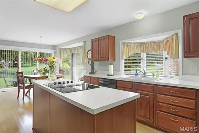 5812 Cataumet Court, Saint Louis, MO 63128 - Photo 12