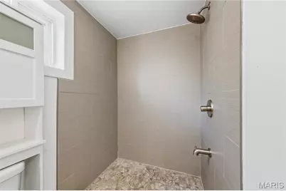 210 Horn Avenue, Saint Louis, MO 63125 - Photo 16