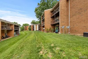 1932 Green Glen Dr, Kirkwood, MO 63122 - Photo 32