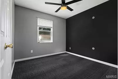 12011 Bobbett Drive, Maryland Heights, MO 63043 - Photo 8
