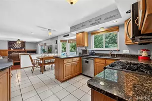 334 Clayton Oaks Dr, Ellisville, MO 63011 - Photo 10