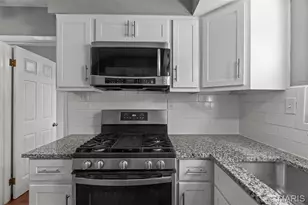 10954 Vargas Dr, Saint Louis, MO 63123 - Photo 14