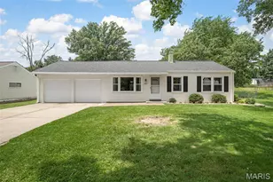 243 Dennison Dr, Ballwin, MO 63021 - Photo 1