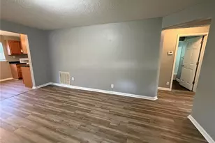 627 Ferguson Ave, Ferguson, MO 63135 - Photo 4