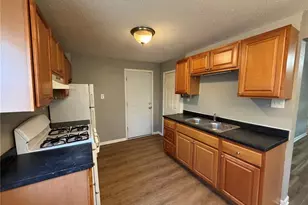 627 Ferguson Ave, Ferguson, MO 63135 - Photo 8