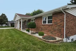1641 Tamarack Dr, Saint Charles, MO 63301 - Photo 2