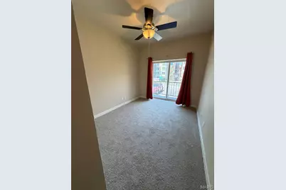 5621 Pershing Avenue #13, Saint Louis, MO 63112 - Photo 6