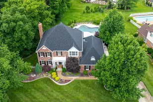 111 Bogey Estates Dr, Saint Charles, MO 63303 - Photo 2