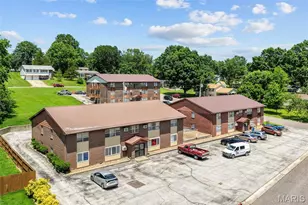 1027 Caroline Dr, Washington, MO 63090 - Photo 2