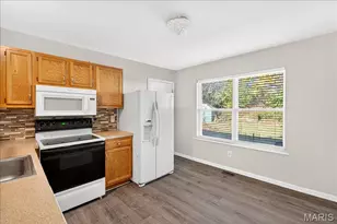 2325 Amarillo Dr, O'Fallon, MO 63368 - Photo 12
