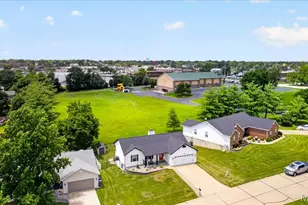 819 Glenhaven Dr, O'Fallon, MO 63366 - Photo 36
