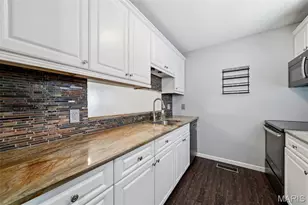 10316 Corbeil Dr, Unincorporated, MO 63146 - Photo 4