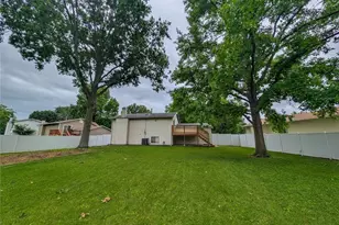 1957 Tealwood Cove Dr, Florissant, MO 63031 - Photo 4