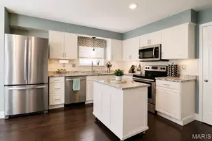 5718 Briarwood Estates Dr, Saint Louis, MO 63129 - Photo 10