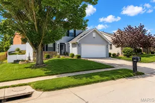 5718 Briarwood Estates Dr, Saint Louis, MO 63129 - Photo 2
