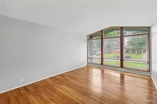 1550 Hollywood Ln, Florissant, MO 63033 - Photo 2