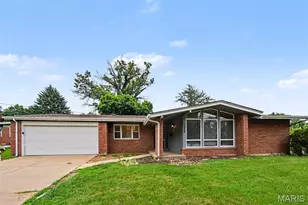 1550 Hollywood Ln, Florissant, MO 63033 - Photo 1