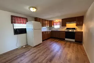 206 Washington St, Shelbyville, MO 63469 - Photo 12