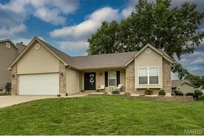 512 Brookneal Drive, Saint Charles, MO 63304 - Photo 2