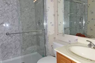 8628 Glenmont Ct, Saint Louis, MO 63123 - Photo 16
