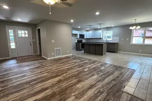 2818 Windwood Dr, Poplar Bluff, MO 63901 - Photo 4