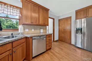 10 Woodleaf Ct, Saint Paul, MO 63366 - Photo 34