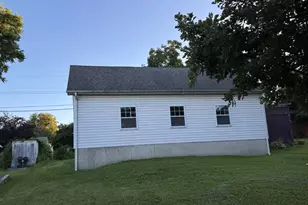 215 N 3rd St, Louisiana, MO 63353 - Photo 56