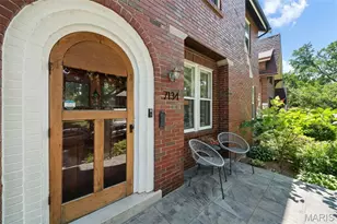 7134 Stanford Ave, University City, MO 63130 - Photo 4