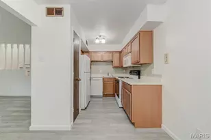 1405 Vadera Ct, Fenton, MO 63026 - Photo 10