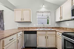 1015 Thames Dr, Imperial, MO 63052 - Photo 8