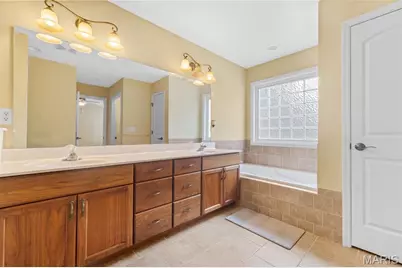 440 Raymond Drive, Florissant, MO 63031 - Photo 16