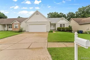 440 Raymond Dr, Florissant, MO 63031 - Photo 2