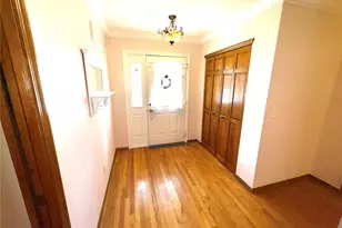 15803 Harris Ridge Ct, Chesterfield, MO 63017 - Photo 6