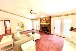 15803 Harris Ridge Ct, Chesterfield, MO 63017 - Photo 8