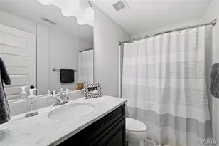 333 Par Ln, Kirkwood, MO 63122 - Photo 30