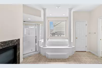 4053 Portland Ridge Drive, Florissant, MO 63034 - Photo 22