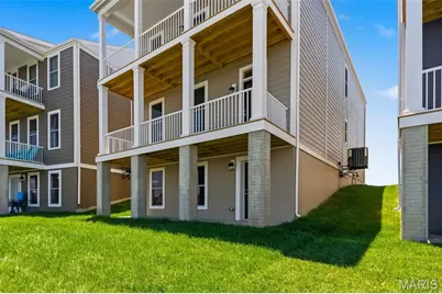 222 Marais Temps Clair Way, Saint Charles, MO 63301 - Photo 4