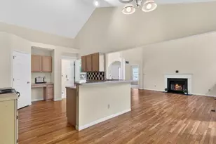 3986 Poppy Marie Ln, Saint Charles, MO 63304 - Photo 6