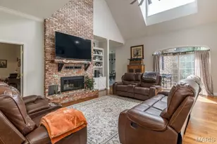 19261 Green Valley Ln, Lebanon, MO 65536 - Photo 6