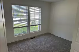 2040 Central Park Dr Dr, Troy, MO 63379 - Photo 12