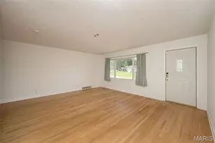 7614 General Meade Ln, Affton, MO 63123 - Photo 12