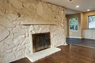5388 Ville Maria Ln, Hazelwood, MO 63042 - Photo 6