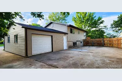 5388 Ville Maria Lane, Hazelwood, MO 63042 - Photo 34
