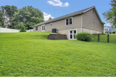416 Richarz Drive, Fenton, MO 63026 - Photo 6