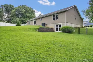 416 Richarz Dr, Fenton, MO 63026 - Photo 6