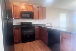 11 Cabanne Townhome Dr, Saint Louis, MO 63112 - Photo 6